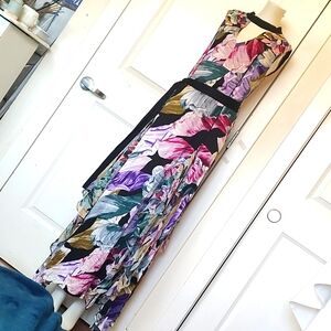 BCBG MAXAZRIA summer floral dress